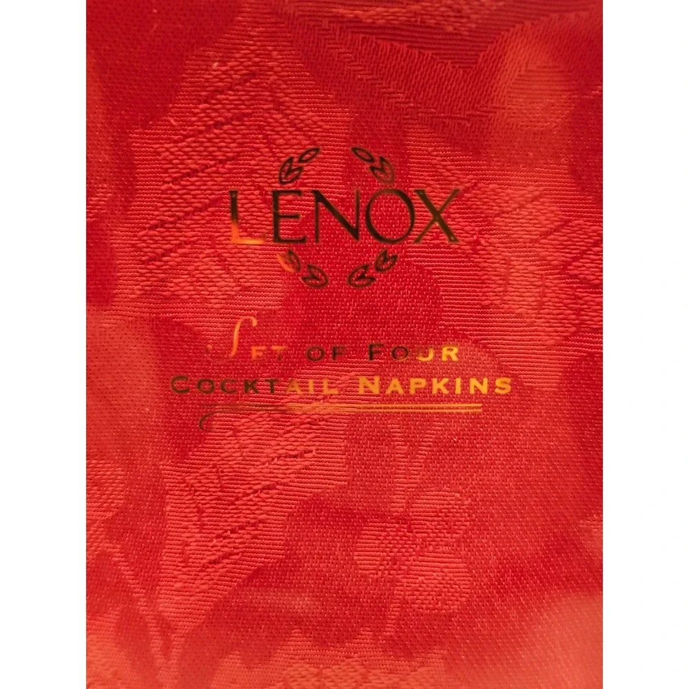 Lenox Holiday Holly Damask Cocktail Napkins Red Green Set of 9 Christmas Linens